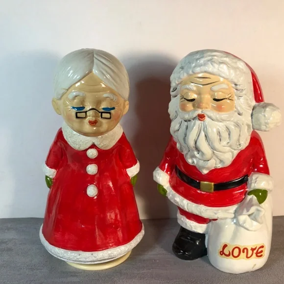 Vintage Mr. & Mrs. Santa Claus Musical Kissing 8”Christmas Rare Japan HTF - Picture 2 of 13